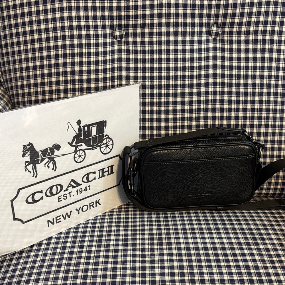 Coach Black Leather Jaden crossbody Bag for Men